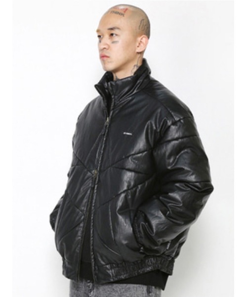 AJOBYAJO(アジョバイアジョ)の「【AJOBYAJO】Star Vegan Leather Padded Jacket(ダウンジャケット/コート・メンズ・ブラック・L/XL)」の5枚目の写真
