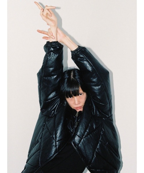 AJOBYAJO(アジョバイアジョ)の「【AJOBYAJO】Star Vegan Leather Padded Jacket(ダウンジャケット/コート・メンズ・ブラック・L/XL)」の17枚目の写真