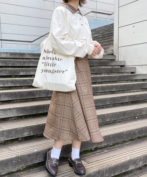 apres jour（アプレジュール）の「チェックフレアースカート【ZOZOTOWN限定アイテム】（スカート・レディース・ダークブラウン/グリーン系その他/ブラウン系その他・SMALL/MEDIUM/X-LARGE）」の2枚目の写真