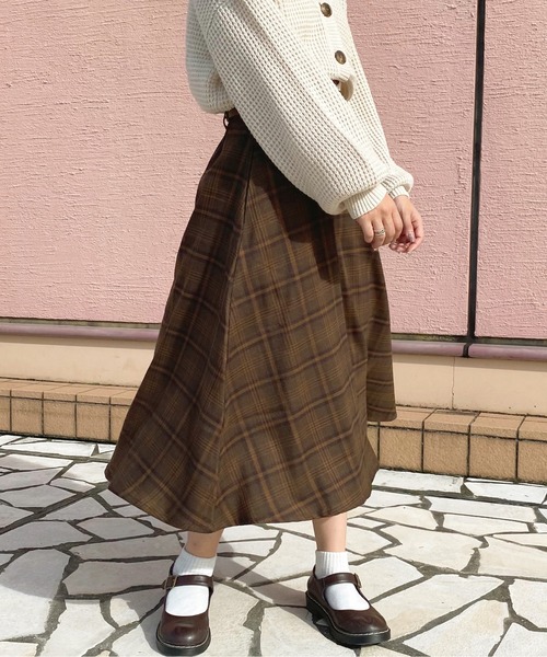 apres jour（アプレジュール）の「チェックフレアースカート【ZOZOTOWN限定アイテム】（スカート・レディース・ダークブラウン/グリーン系その他/ブラウン系その他・SMALL/MEDIUM/X-LARGE）」の6枚目の写真