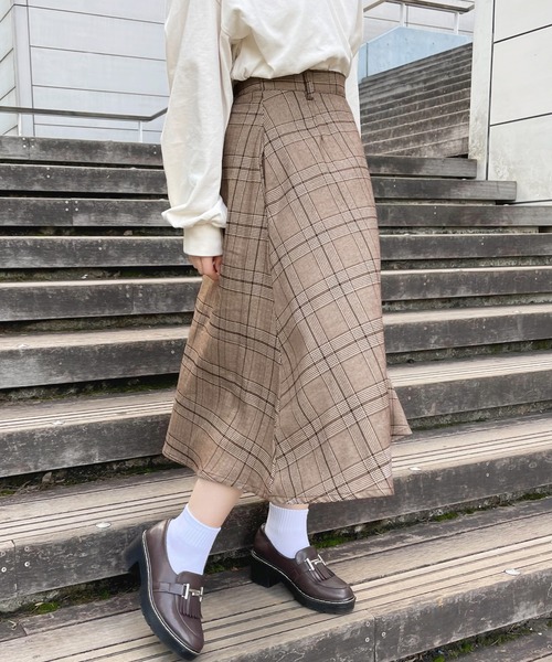 apres jour（アプレジュール）の「チェックフレアースカート【ZOZOTOWN限定アイテム】（スカート・レディース・ダークブラウン/グリーン系その他/ブラウン系その他・SMALL/MEDIUM/X-LARGE）」の14枚目の写真