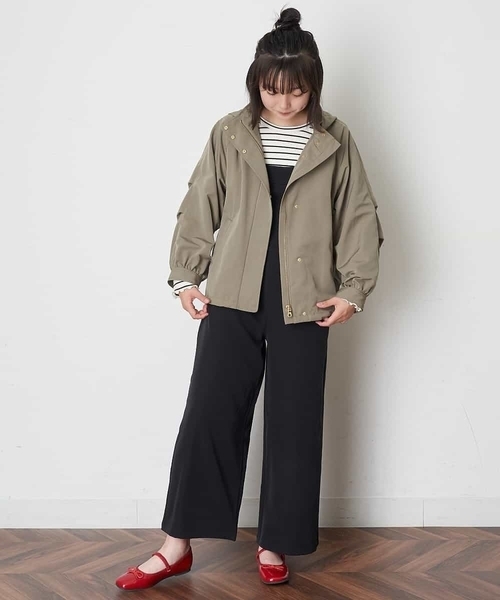 a.v.v（アーヴェヴェ）の「[100-130]バックレースアップサロペット（サロペット/オーバーオール・キッズ・ブラック/サンドベージュ・120/130/100/110）」の7枚目の写真