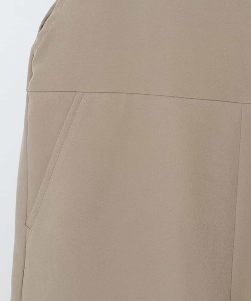 a.v.v（アーヴェヴェ）の「[100-130]バックレースアップサロペット（サロペット/オーバーオール・キッズ・ブラック/サンドベージュ・120/130/100/110）」の18枚目の写真