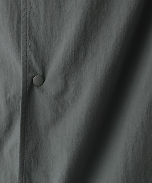 GLOBAL WORK(グローバルワーク)の「エアカル コーチシャツブルゾン/219970(ブルゾン・メンズ・チャコールグレー/ネイビー・MEDIUM/LARGE)」の8枚目の写真