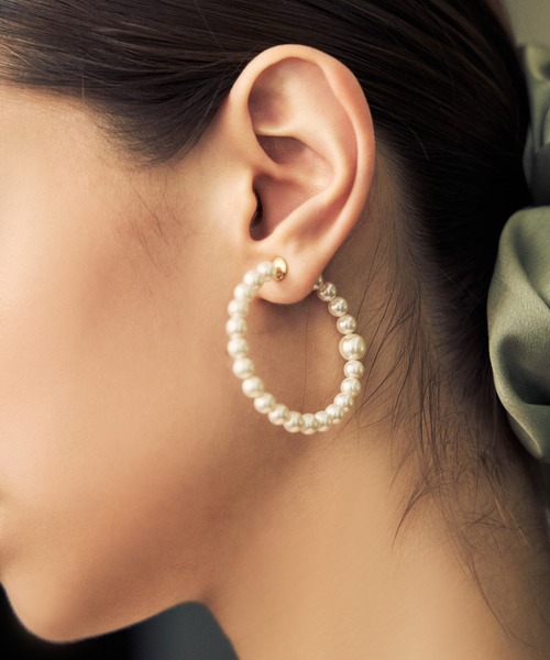 EIMY ISTOIRE（エイミーイストワール）の「パールイヤリング（イヤリング・レディース・ホワイト・FREE）」の2枚目の写真