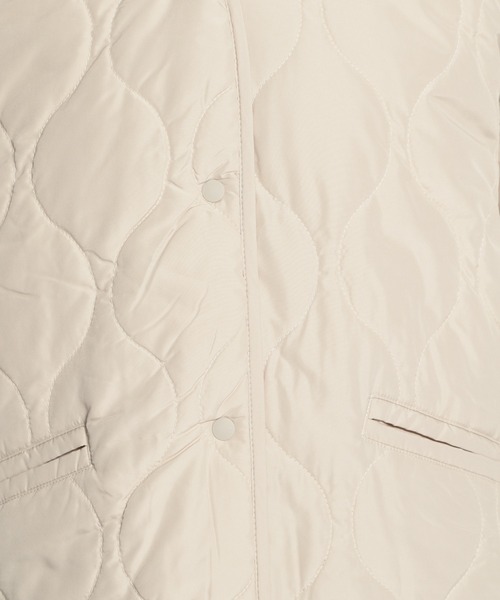 niko and...（ニコアンド）の「リバーシブルボアコート（ノーカラーコート・レディース・ブラック/アイボリー/モカ・LARGE/MEDIUM）」の6枚目の写真