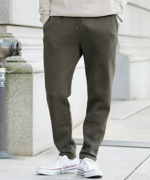 Beno(ビーノ)の「ソフトボリューム裏起毛 テーパードシルエット スウェットパンツ(スウェットパンツ・メンズ・オートミール/オフホワイト/ブラック/杢グレー/ダークグレー/ダークブラウン/グレイッシュベージュ/サンドベージュ/オリーブ/ダークグリーン/ネイビー/インディゴブルー・M/L/XL/XXL/S)」の9枚目の写真