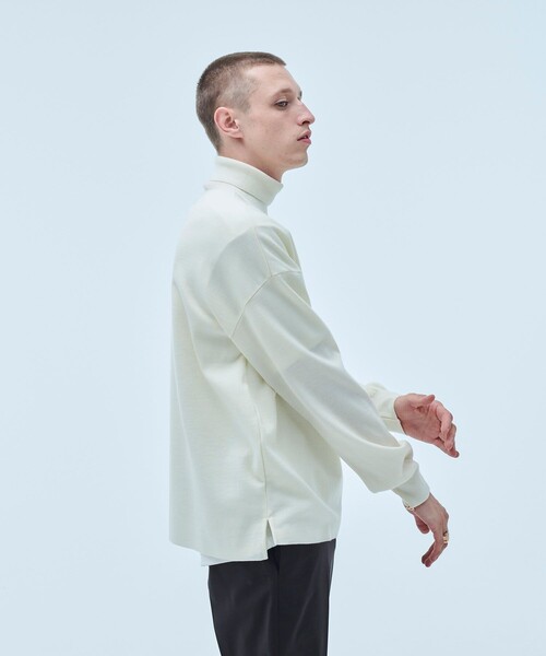 UNITED TOKYO（ユナイテッドトウキョウ）の「【OnE】18gウールミラノリブタートル（ニット/セーター・メンズ・ブラック/グレー/オフホワイト・1/2/3）」の21枚目の写真