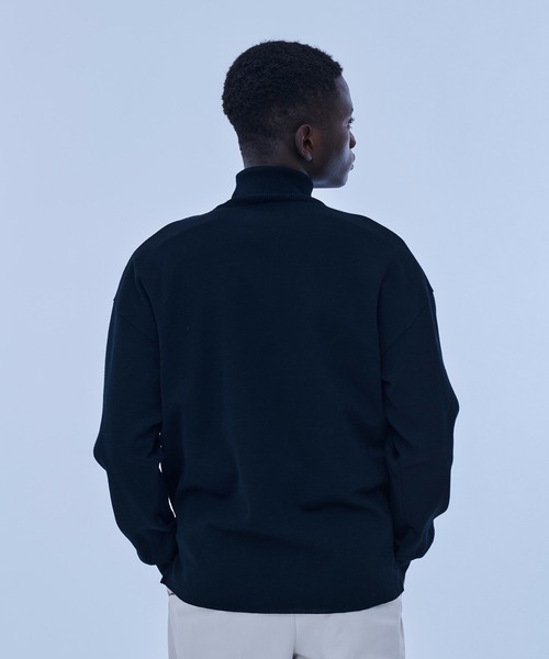 UNITED TOKYO（ユナイテッドトウキョウ）の「【OnE】18gウールミラノリブタートル（ニット/セーター・メンズ・ブラック/グレー/オフホワイト・1/2/3）」の18枚目の写真