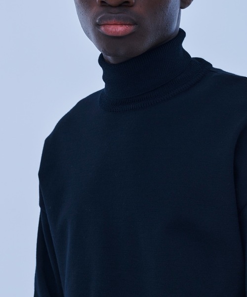 UNITED TOKYO（ユナイテッドトウキョウ）の「【OnE】18gウールミラノリブタートル（ニット/セーター・メンズ・ブラック/グレー/オフホワイト・1/2/3）」の5枚目の写真