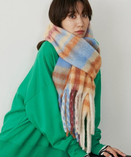 Auntie Rosa Holiday（アンティローザホリデー）の「シャギーチェックボリュームマフラー（マフラー・レディース・ピンク/ベージュ/ブラウン・FREE）」の14枚目の写真