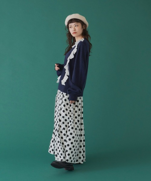 MERLOT(メルロー)の「ふりふりレースドッキングニット(ニット/セーター・レディース・ホワイト/ネイビー・FREE)」の13枚目の写真