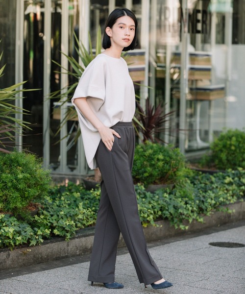 Munich(ミューニック)の「ストレッチジョーゼットセンタープリーツフレアーパンツ(その他パンツ・レディース・ブラック/ダークグレー/グリーン・XS/S/M)」の5枚目の写真