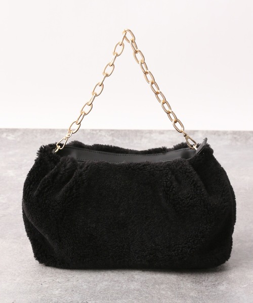 A part by（アパートバイ）の「ボアチェーンバッグ　259235（クラッチバッグ・レディース・ブラック/アイボリー・FREE）」の5枚目の写真