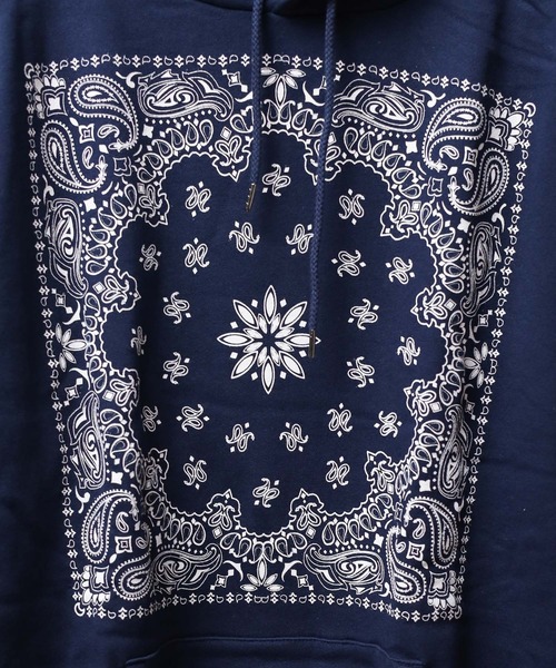 FRANKLIN & MARSHALL（フランクリンマーシャル）の「【FRANKLIN＆MARSHALL】BANDANA PK - プリントパーカー（パーカー・メンズ・ブラック/ネイビー・MEDIUM/LARGE/X-LARGE）」の4枚目の写真