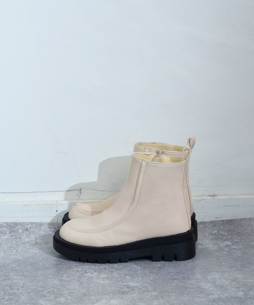 RETRO GIRL（レトロガール）の「スクエアモカブーツ（ブーツ・レディース・ブラック/オフホワイト/ダークブラウン・M/L）」の6枚目の写真