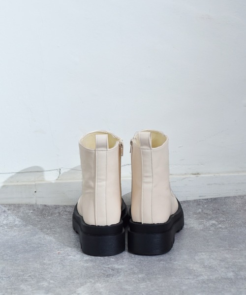 RETRO GIRL（レトロガール）の「スクエアモカブーツ（ブーツ・レディース・ブラック/オフホワイト/ダークブラウン・M/L）」の7枚目の写真