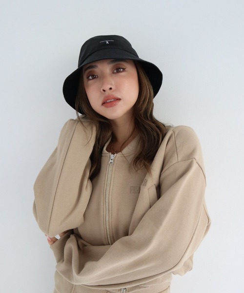 FIG&VIPER（フィグアンドバイパー）の「ナイロンバケットハット（ハット・レディース・ブラック/ベージュ・FREE）」の19枚目の写真