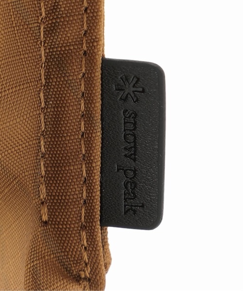 Snow Peak（スノーピーク）の「【SNOW PEAK / スノーピーク】HOME CAMP ユーティリティーポーチ（ショルダーバッグ・メンズ・ブラック/キャメル・FREE）」の16枚目の写真