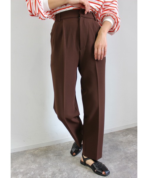 MLI'A（エムリア）の「センタープレス／パンツ（その他パンツ・レディース・レンガ/グリーン/モカ/ホワイト系5/バーガンディー/ブラウン系その他2/ダークブラウン/その他28/イエロー/ライトグリーン/ブラック/ブラウン系9・FREE）」の3枚目の写真