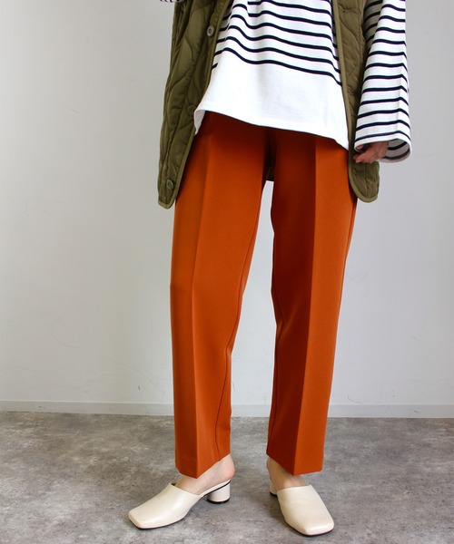 MLI'A（エムリア）の「センタープレス／パンツ（その他パンツ・レディース・レンガ/グリーン/モカ/ホワイト系5/バーガンディー/ブラウン系その他2/ダークブラウン/その他28/イエロー/ライトグリーン/ブラック/ブラウン系9・FREE）」の11枚目の写真