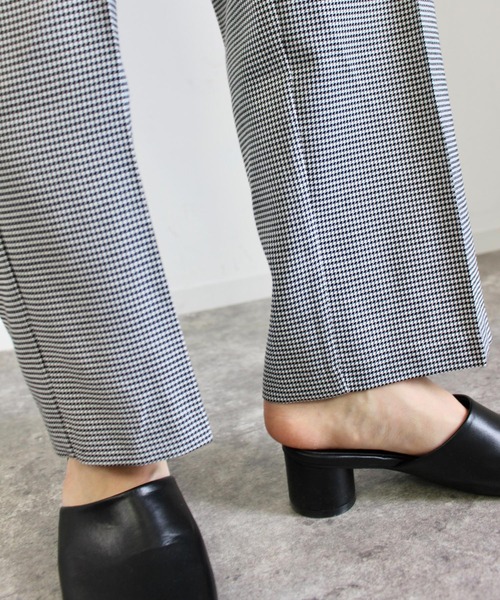 MLI'A（エムリア）の「センタープレス／パンツ（その他パンツ・レディース・レンガ/グリーン/モカ/ホワイト系5/バーガンディー/ブラウン系その他2/ダークブラウン/その他28/イエロー/ライトグリーン/ブラック/ブラウン系9・FREE）」の13枚目の写真