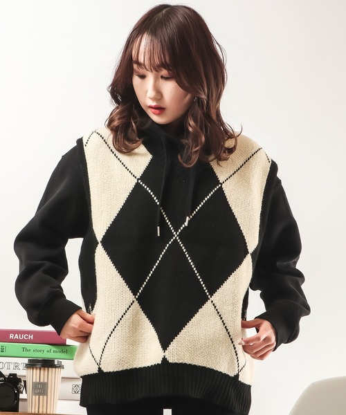 CIAO（チャオ）の「ciao ルーズ ビッグアーガイルチェック柄ベスト（ベスト・メンズ・ブラック/グレー・FREE）」の5枚目の写真