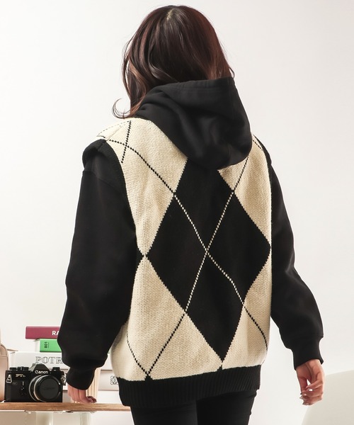 CIAO（チャオ）の「ciao ルーズ ビッグアーガイルチェック柄ベスト（ベスト・メンズ・ブラック/グレー・FREE）」の7枚目の写真