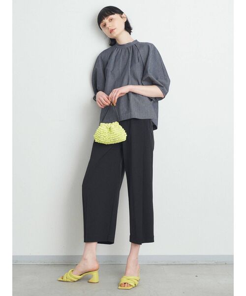 ELENDEEK（エレンディーク）の「タックコクーンパンツ【セットアップ対応可能】（その他パンツ・レディース・ブラック/インディゴブルー/ベージュ・01/02）」の9枚目の写真