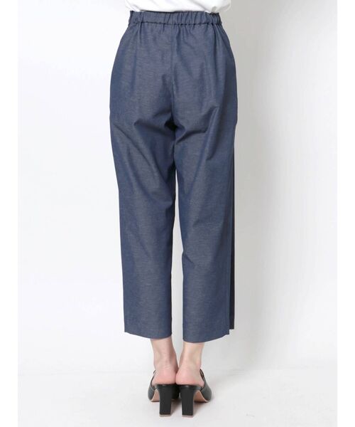 ELENDEEK（エレンディーク）の「タックコクーンパンツ【セットアップ対応可能】（その他パンツ・レディース・ブラック/インディゴブルー/ベージュ・01/02）」の12枚目の写真