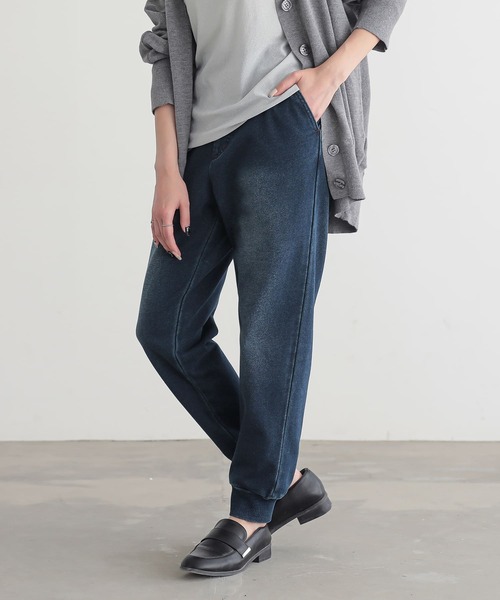 n'OrLABEL(ノアールレーベル)の「カットデニムジョガーパンツ(デニムパンツ・レディース・ブラック/ネイビー/ブルー・1/2)」の1枚目の写真