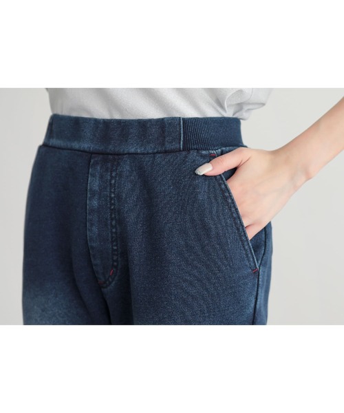n'OrLABEL(ノアールレーベル)の「カットデニムジョガーパンツ(デニムパンツ・レディース・ブラック/ネイビー/ブルー・1/2)」の19枚目の写真