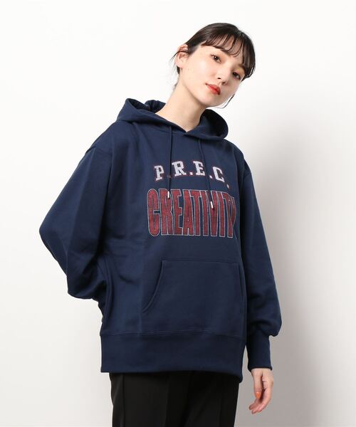 RETRO GIRL(レトロガール)の「ロゴBIGパーカー(パーカー・レディース・オフホワイト/グリーン/ダークブルー・フリー)」の13枚目の写真