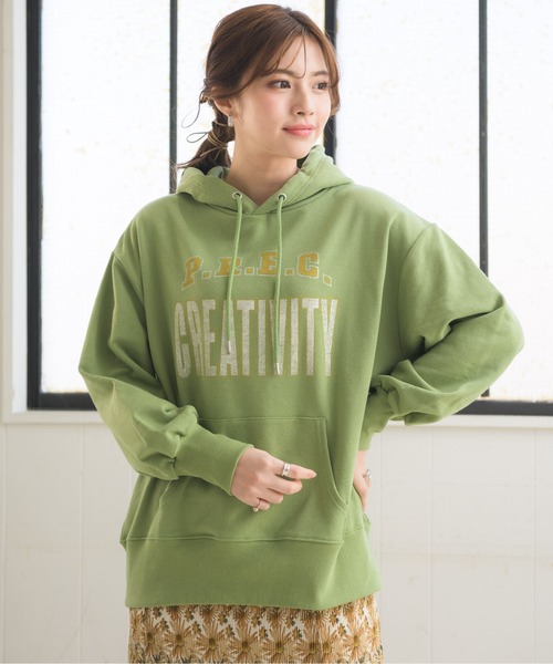 RETRO GIRL(レトロガール)の「ロゴBIGパーカー(パーカー・レディース・オフホワイト/グリーン/ダークブルー・フリー)」の15枚目の写真