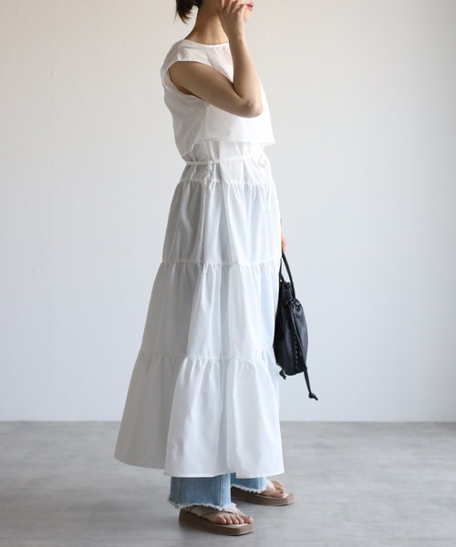 r.（アールドット）の「レイヤード ティアードワンピース（ワンピース・レディース・ホワイト/ブラック/モカ/ブルー・FREE）」の5枚目の写真