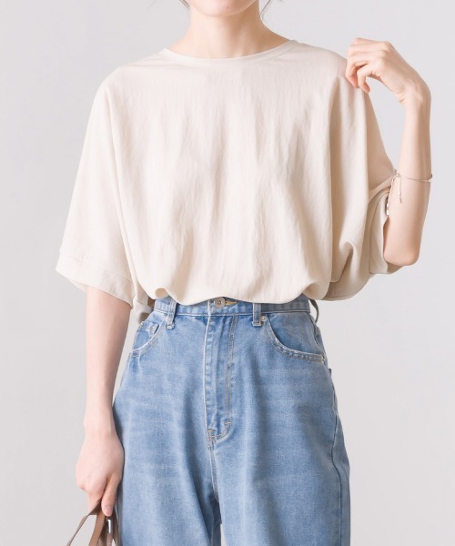 OMNES（オムネス）の「接触冷感レーヨンナイロンBIGシルエットプルオーバー（Tシャツ/カットソー・レディース・ホワイト/ブラック/ベージュ/ブルー/ラベンダー/キャメル/イエロー/チャコールグレー/モカ/ホワイト系その他/ブラック×ホワイト/ネイビー/グレー/グリーン/ブラウン/イエロー系その他・FREE）」の9枚目の写真