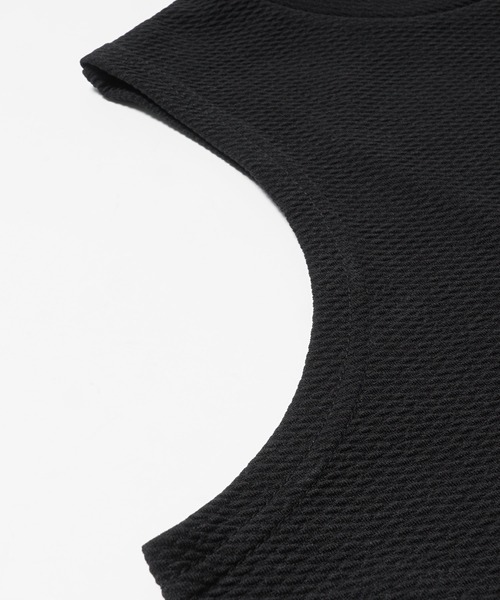 coca（coca）（コカ）の「＼新色追加／エンボスノースリーブマキシワンピ（ワンピース・レディース・ブラック/ブラウン/レッド/グリーン/ベージュ/ブルー/グレー/ライトピンク/ダークブルー・SHORT/LONG）」の15枚目の写真