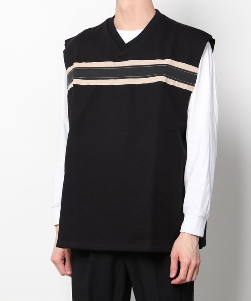 CAMIEL FORTGENS(カミエル フォートへンス)の「【CAMIEL FORTGENS】 research stripe spender jersey(ベスト・メンズ・ブラック・LARGE)」の2枚目の写真