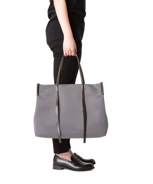 TOFF&LOADSTONE（トフアンドロードストーン）の「アークシェル・トート（M）（トートバッグ・レディース・ブラウン・FREE）」の12枚目の写真