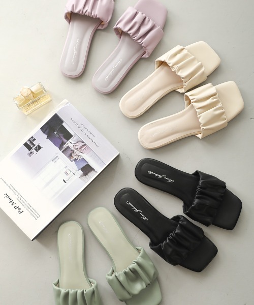 Bou Jeloud(ブージュルード)の「【WEB限定】ギャザーフィットサンダル(サンダル・レディース・ブラック/アイボリー/パープル/グリーン・M/L)」の7枚目の写真