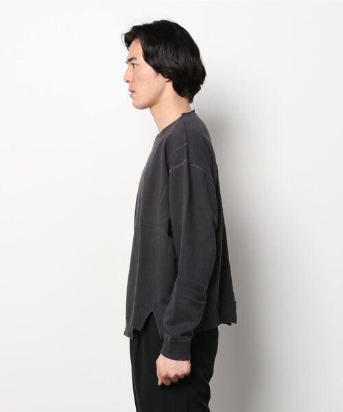 KURO（クロ）の「【KURO クロ】REMAKE CREW NECK SWEAT（スウェット・メンズ・ブラック・MEDIUM）」の2枚目の写真