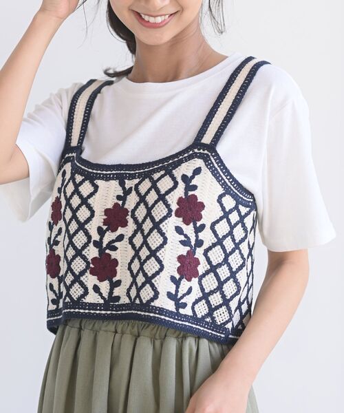 rps（アールピーエス）の「ＴシャツＳＥＴフラワービスチェアンサンブル（ベスト・レディース・ベージュ/ネイビー/ブラック・M）」の3枚目の写真