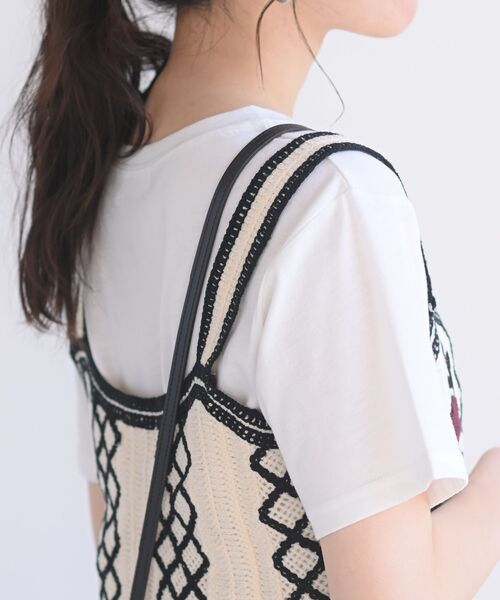 rps（アールピーエス）の「ＴシャツＳＥＴフラワービスチェアンサンブル（ベスト・レディース・ベージュ/ネイビー/ブラック・M）」の17枚目の写真