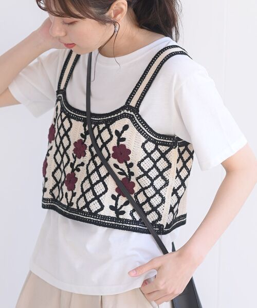 rps（アールピーエス）の「ＴシャツＳＥＴフラワービスチェアンサンブル（ベスト・レディース・ベージュ/ネイビー/ブラック・M）」の19枚目の写真