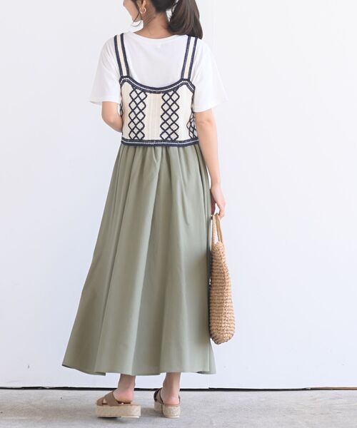 rps（アールピーエス）の「ＴシャツＳＥＴフラワービスチェアンサンブル（ベスト・レディース・ベージュ/ネイビー/ブラック・M）」の22枚目の写真