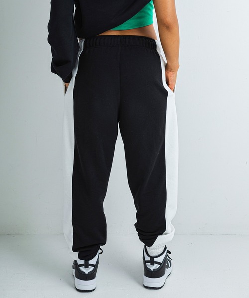 NIKE（ナイキ）の「NIKE AS W NSW TEAM NK FLC PNT / ナイキ ウィメンズ フリース パンツ 【SP】（スウェットパンツ・レディース・ブラック/ピンク・S/L/M）」の11枚目の写真