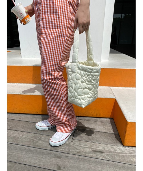 WC（ダブル シー）の「フラワーパターンキルトバッグ（トートバッグ・レディース・ピンク/ホワイト/サックスブルー・FREE）」の7枚目の写真