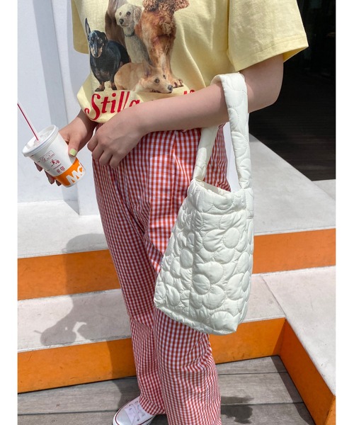 WC（ダブル シー）の「フラワーパターンキルトバッグ（トートバッグ・レディース・ピンク/ホワイト/サックスブルー・FREE）」の8枚目の写真