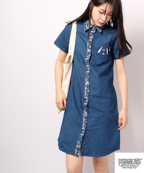 PEANUTS(ピーナッツ)の「PEANUTS スヌーピー デニム ロングシャツ ワンピ(ワンピース・レディース・ネイビー/ネイビー系・M/L)」の13枚目の写真
