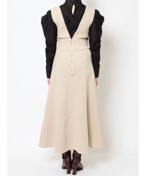 LAGUNAMOON（ラグナムーン）の「フォルムラインニットジャンパースカート（スカート・レディース・ブラック/ブルー/アイボリー・SMALL/MEDIUM）」の6枚目の写真